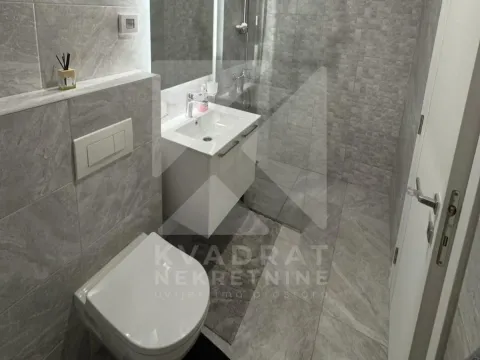 Izdavanje, dvosoban stan, 65m², Stari Aerodrom, Podgorica - image 5