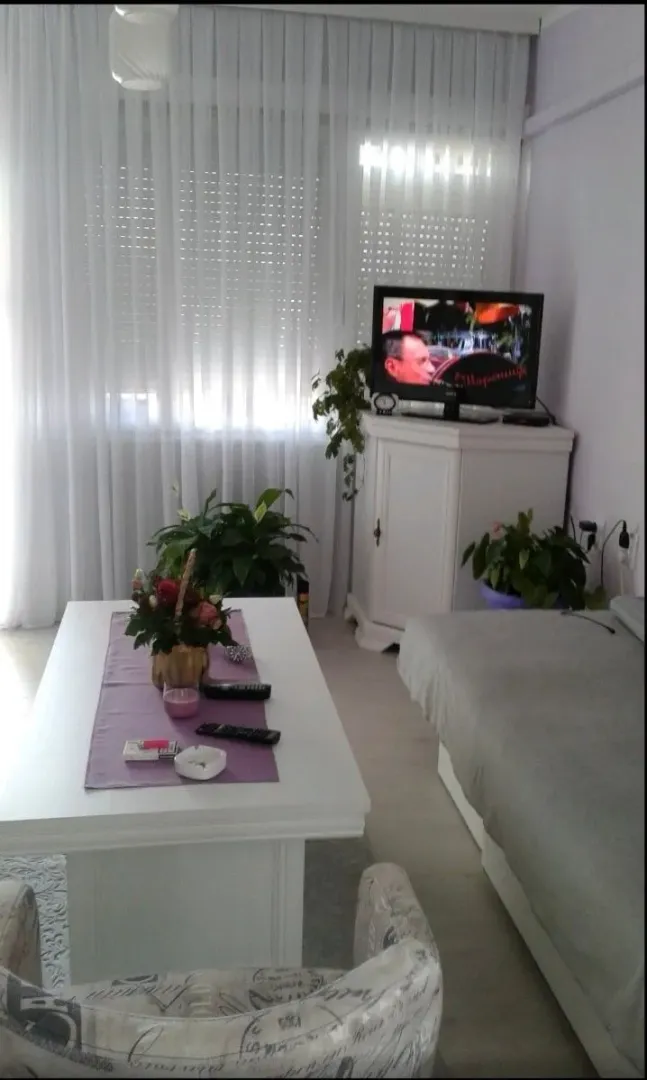 Prodaja, dvosoban stan, 67m², Centar, Tivat