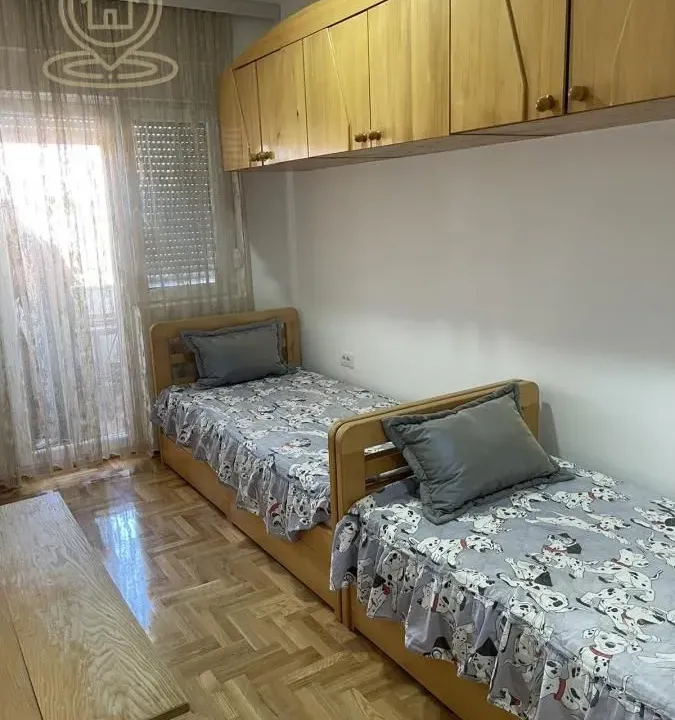Izdavanje, jednosoban stan, 56m², Čair, Niš