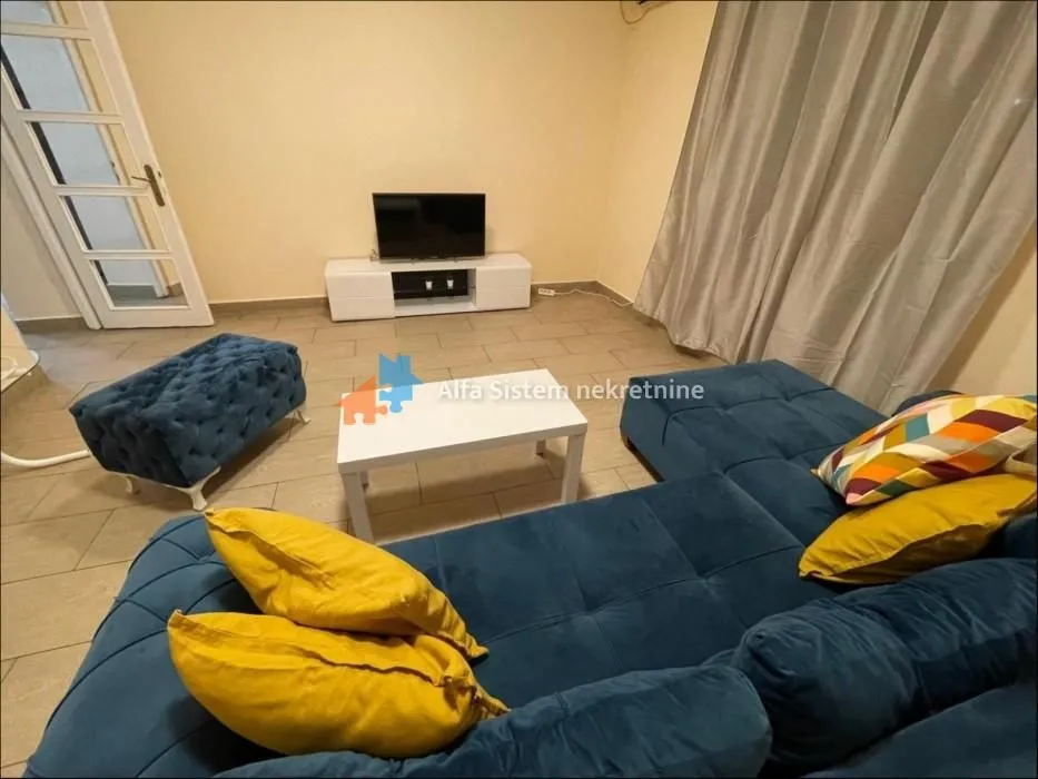 Izdavanje, dvosoban stan, 51m², Neimar, Vračar Sve Podlokacije