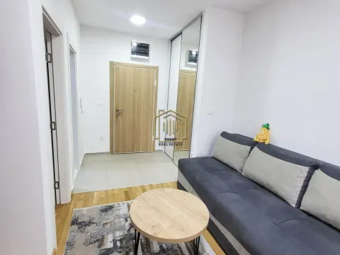 Rent, one bedroom apartment, 34m², Stara Varoš, Podgorica - image 7