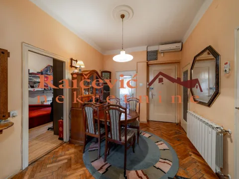 Sale, three bedroom apartment, 65m², Kalenić Pijaca, Vračar Sve Podlokacije - image 5