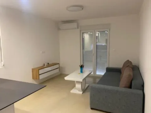 Rent, one bedroom apartment, 54m², Igalo, Herceg Novi - image 6