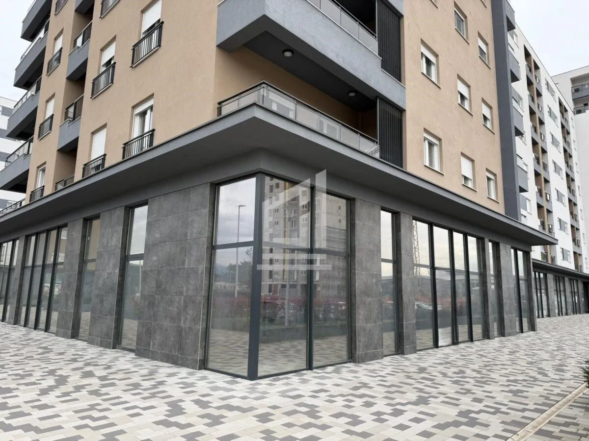 Rent, office space, 285m², Stari Aerodrom, Podgorica