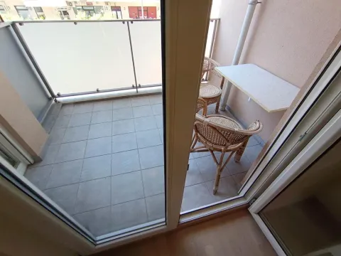 Izdavanje, jednosoban stan, 48m², City Kvart, Podgorica - image 6