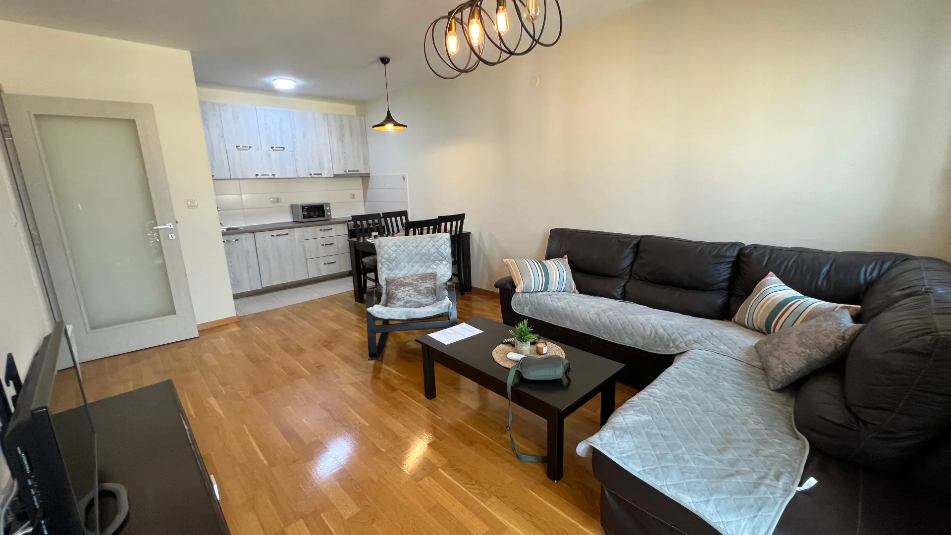Rent, two bedroom apartment, 64m², Stari Aerodrom, Podgorica