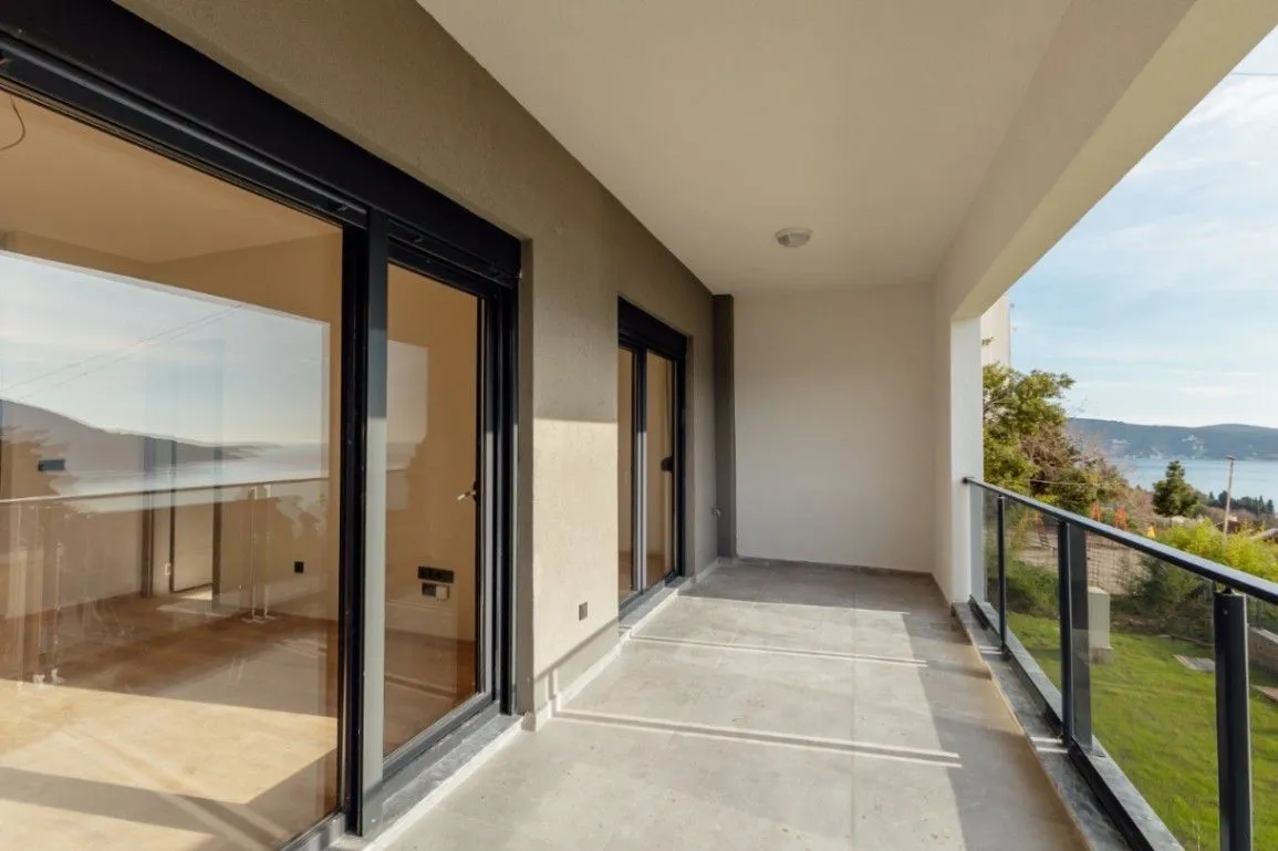 Prodaja, jednosoban stan, 70m², Topla, Herceg Novi