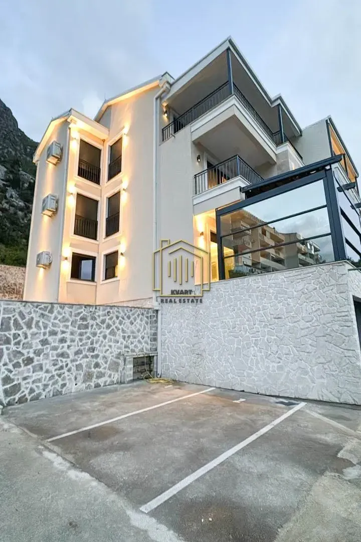 Rent, one bedroom apartment, 30m², Sveta Vrača, Kotor