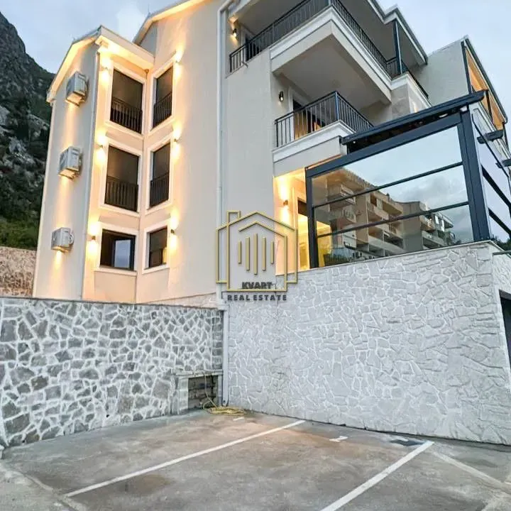 Rent, one bedroom apartment, 30m², Sveta Vrača, Kotor