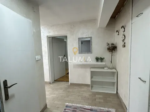 Izdavanje, trosoban stan, 100m², Stari Aerodrom, Podgorica - image 3
