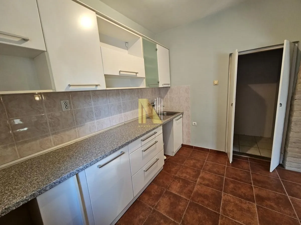 Prodaja, stan, 252m², Centar, Subotica