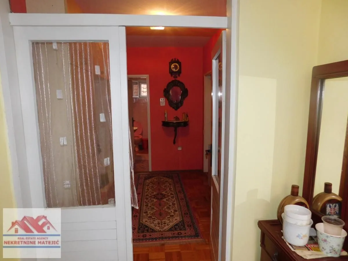 Prodaja, kuća, 200m², Stanovo, Kragujevac