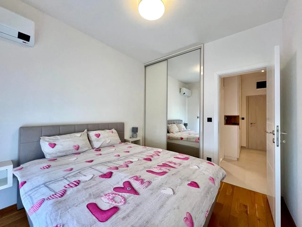 Izdavanje, jednosoban stan, 45m², Centar, Podgorica