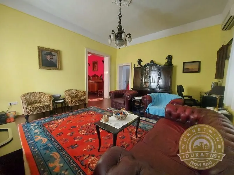Prodaja, kuća, 187m², Sremska Kamenica, Petrovaradin