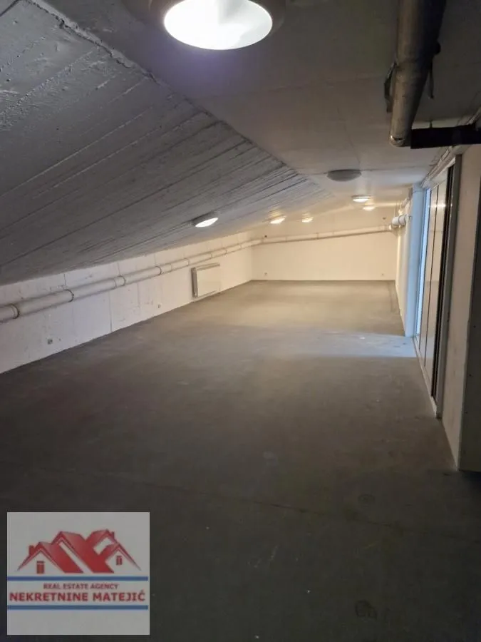Rent, office space, 310m², Centar, Kragujevac