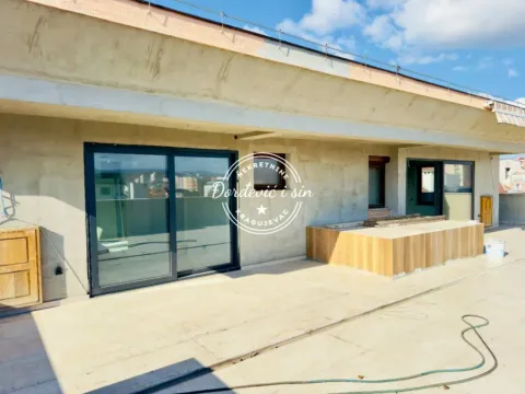 Sale, three bedroom apartment, 260m², Veliki park, Kragujevac - image 4