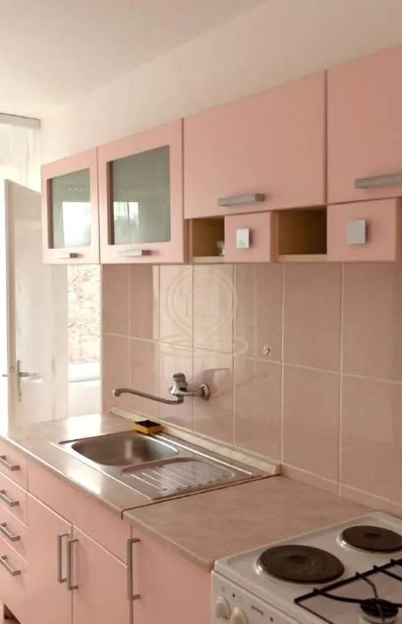 Izdavanje, jednosoban stan, 33m², Grbavica, Novi Sad Sve Podlokacije
