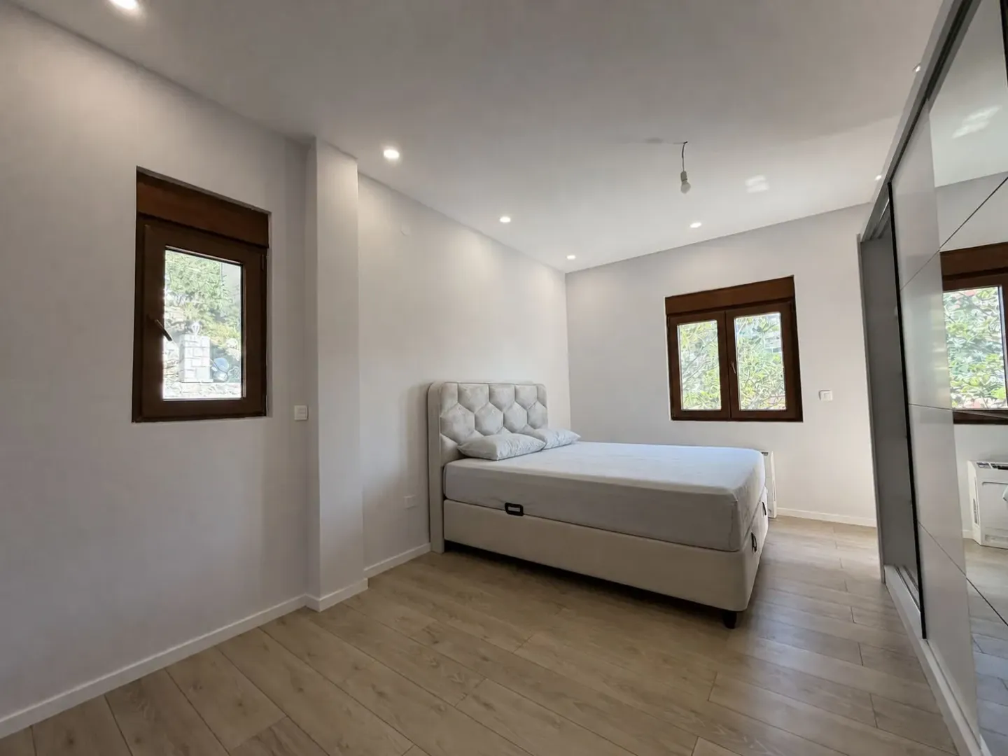 Sale, two bedroom apartment, 104m², Bečići, Budva