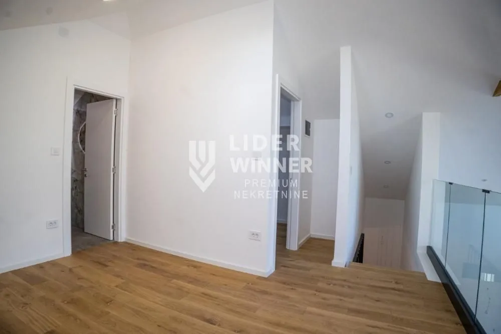 Prodaja, kuća, 250m², Kosmaj, Sopot