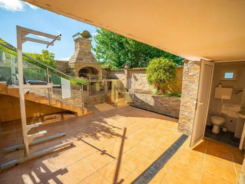 Prodaja, kuća, 140m², Beočin, Srbija - image 10