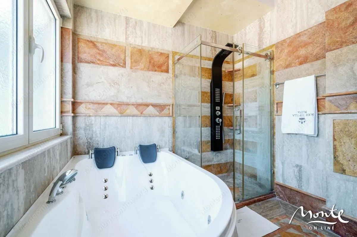 Sale, three bedroom apartment, 200m², Budva, Crna Gora