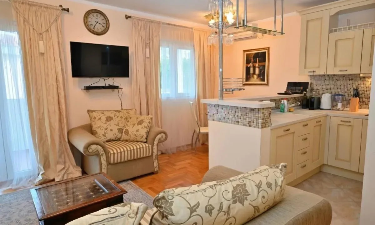 Prodaja, dvosoban stan, 83m², Budva, Crna Gora