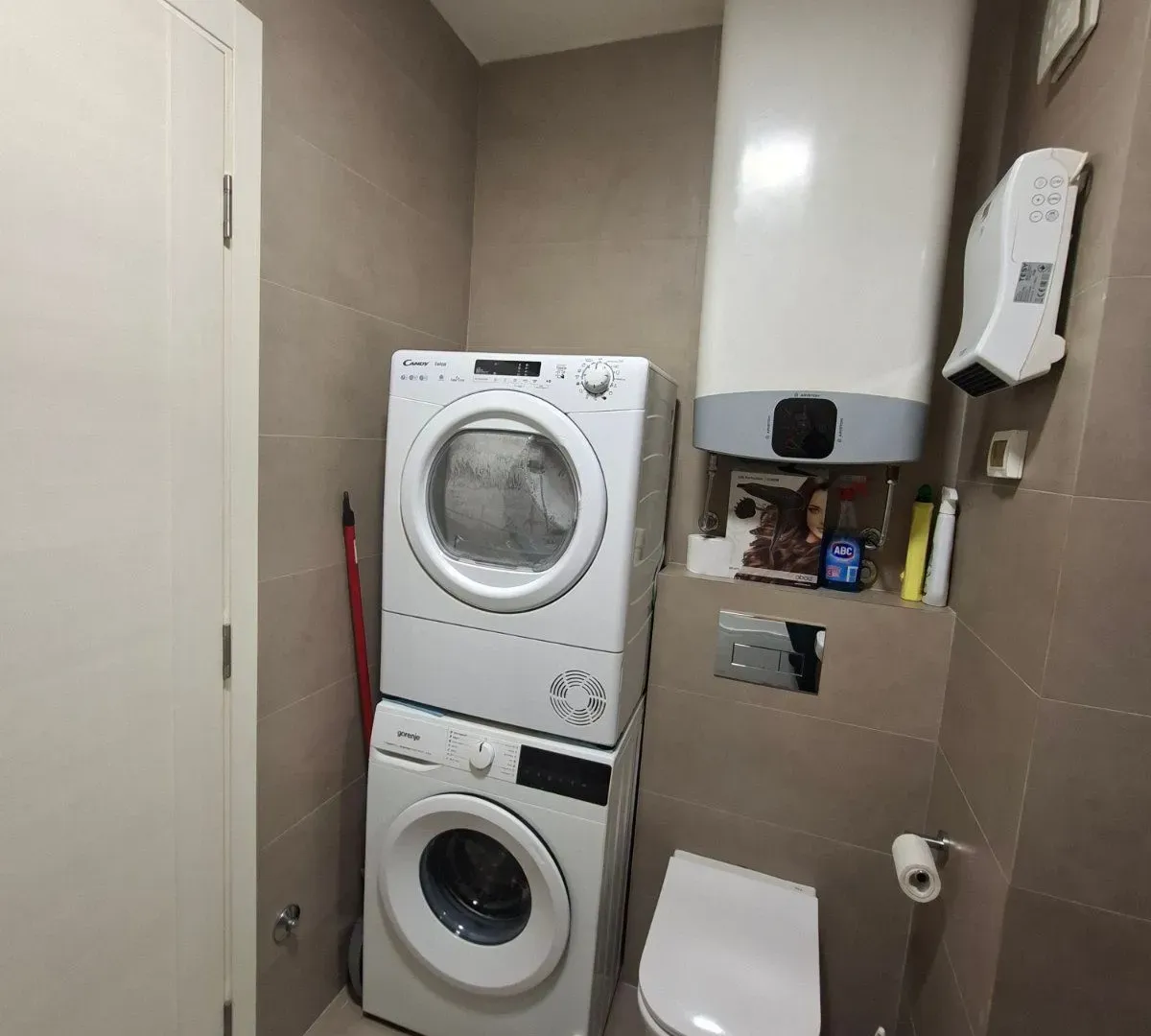 Rent, one bedroom apartment, 40m², Pobrežje, Podgorica