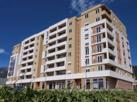 Prodaja, jednosoban stan, 73m², Centar, Bar - image 10