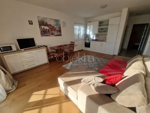 Rent, apartment, 53m², Tivat, Crna Gora - image 4