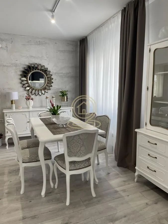 Izdavanje, četvorosoban stan, 120m², Pantelej, Niš
