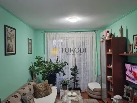 Stan in Adamovićevo Naselje