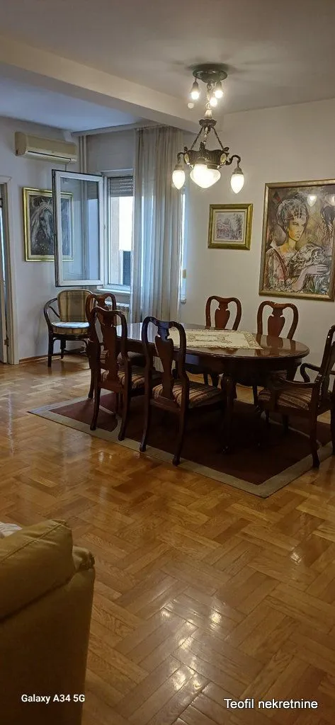 Prodaja, dvosoban stan, 58m², Vračar, Šid