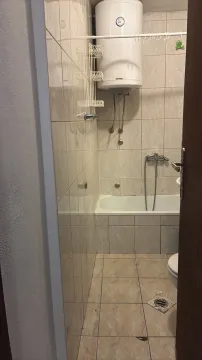 Rent, one bedroom apartment, 50m², Blok 5, Podgorica - image 8