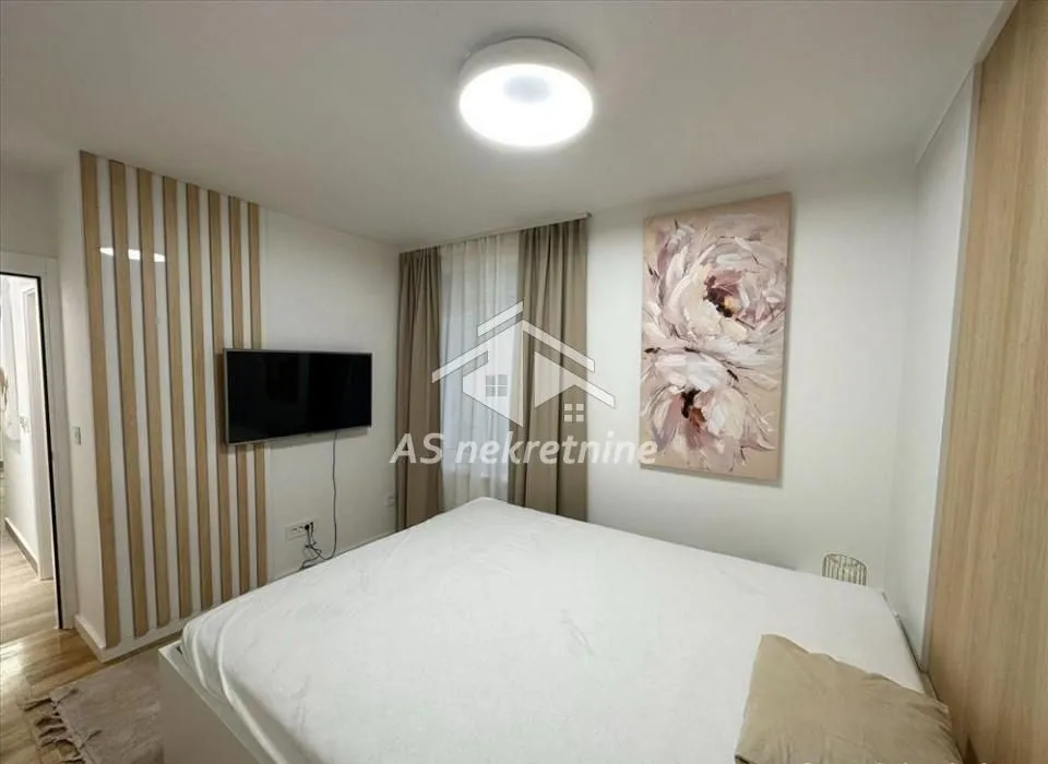Izdavanje, dvosoban stan, 55m², Stari Grad, Beograd