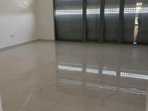 Rent, office space, 61m², Stari Aerodrom, Podgorica