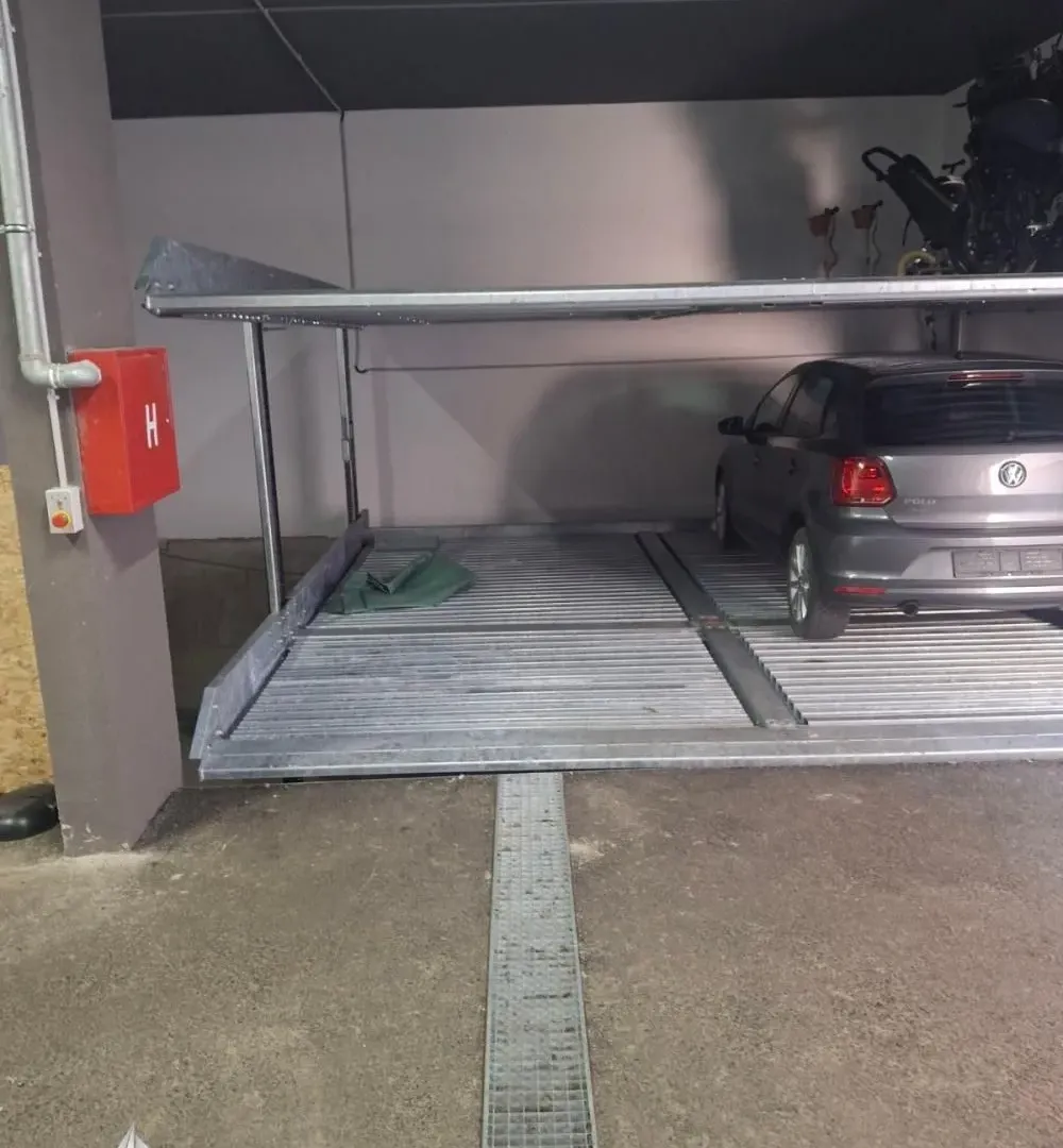 Sale, parking/garage, 12m², Zemun Gornji Grad, Zemun Sve Podlokacije
