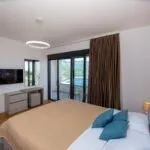 Izdavanje, kuća, 250m², Budva, Crna Gora - image 7