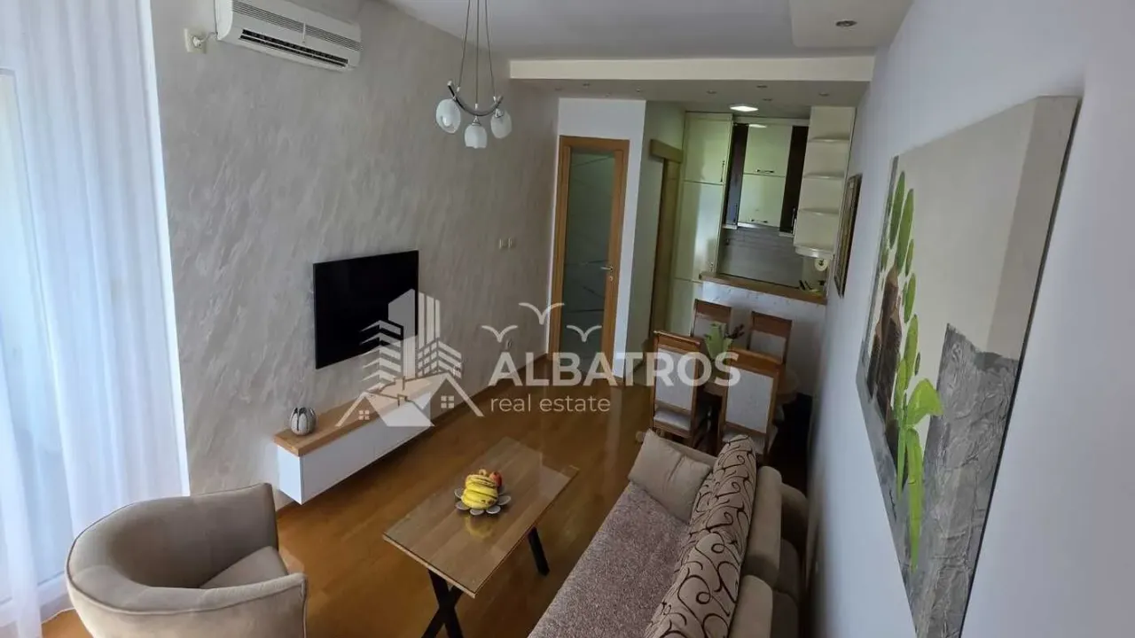 Rent, one bedroom apartment, 47m², Centar, Bar