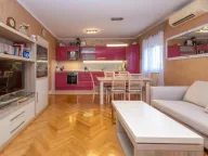 Izdavanje, dvosoban stan, 88m², City Kvart, Podgorica - image 12
