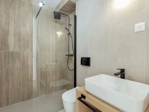 Prodaja, kuća, 250m², Blizikuće, Budva - image 22