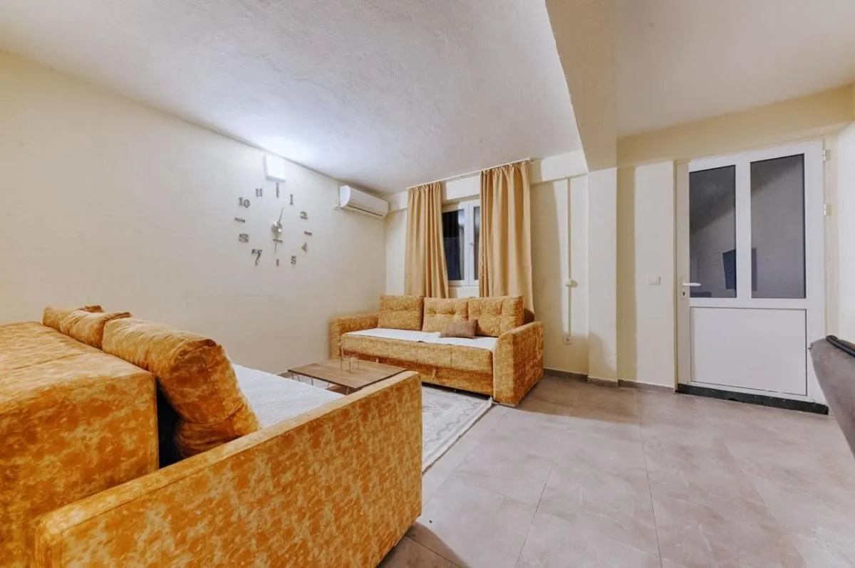 Prodaja, dvosoban stan, 56m², Budva, Crna Gora