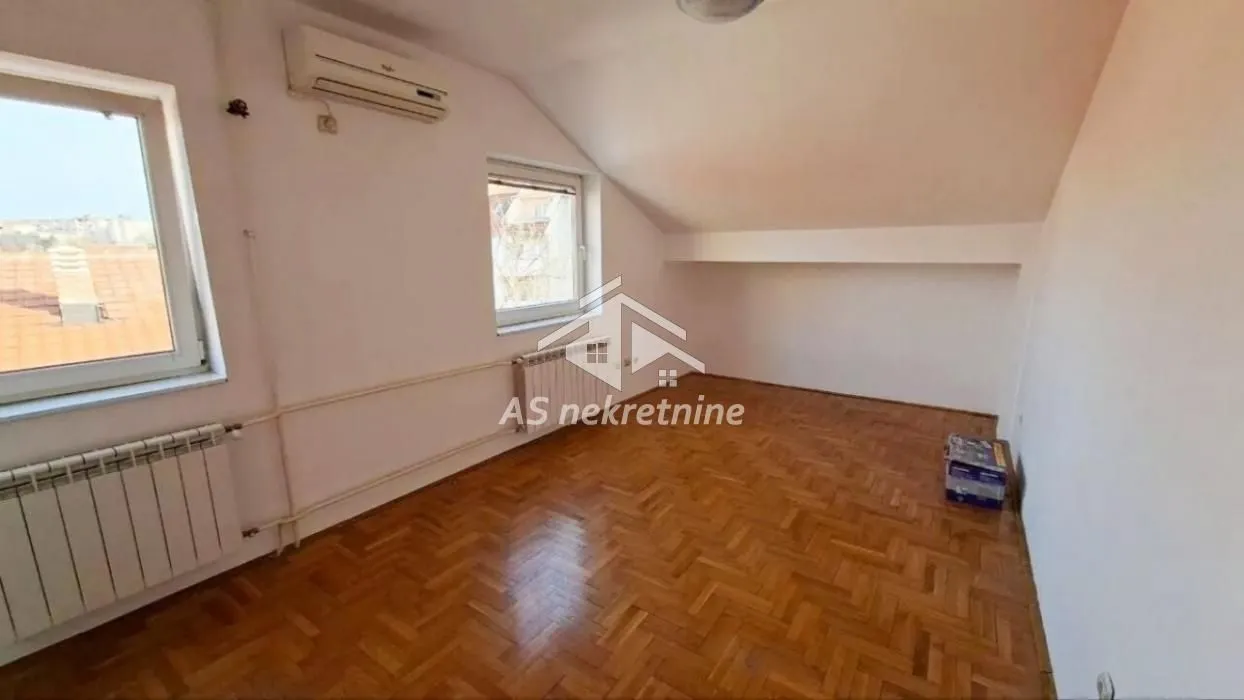 Prodaja, dvosoban stan, 50m², Žarkovo, Beograd