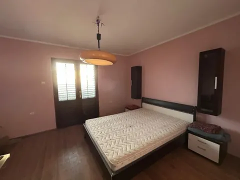 Prodaja, dvosoban stan, 73m², Sutomore, Bar - image 9