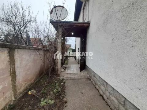 Prodaja, kuća, 196m², Duvanika, Zrenjanin - image 17