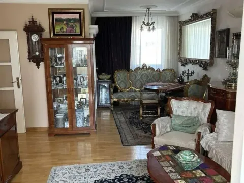 Prodaja, trosoban stan, 90m², Lion, Zvezdara Sve Podlokacije - image 2