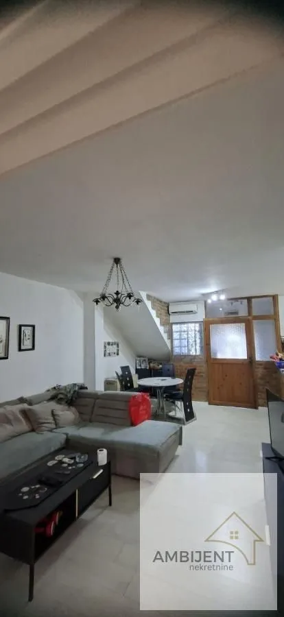 Prodaja, trosoban stan, 55m², Zemun Sve Podlokacije, Beograd