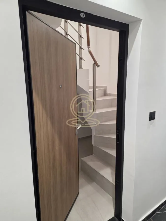 Prodaja, trosoban stan, 68m², Petrovaradin, Novi Sad