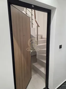 Prodaja, trosoban stan, 68m², Petrovaradin, Novi Sad - image 2