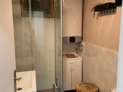 Rent, two bedroom apartment, 50m², Stari Grad, Beograd - image 9