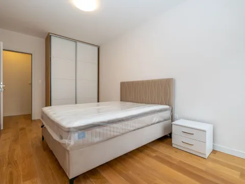 Rent, two bedroom apartment, 72m², Central Point, Podgorica - image 15